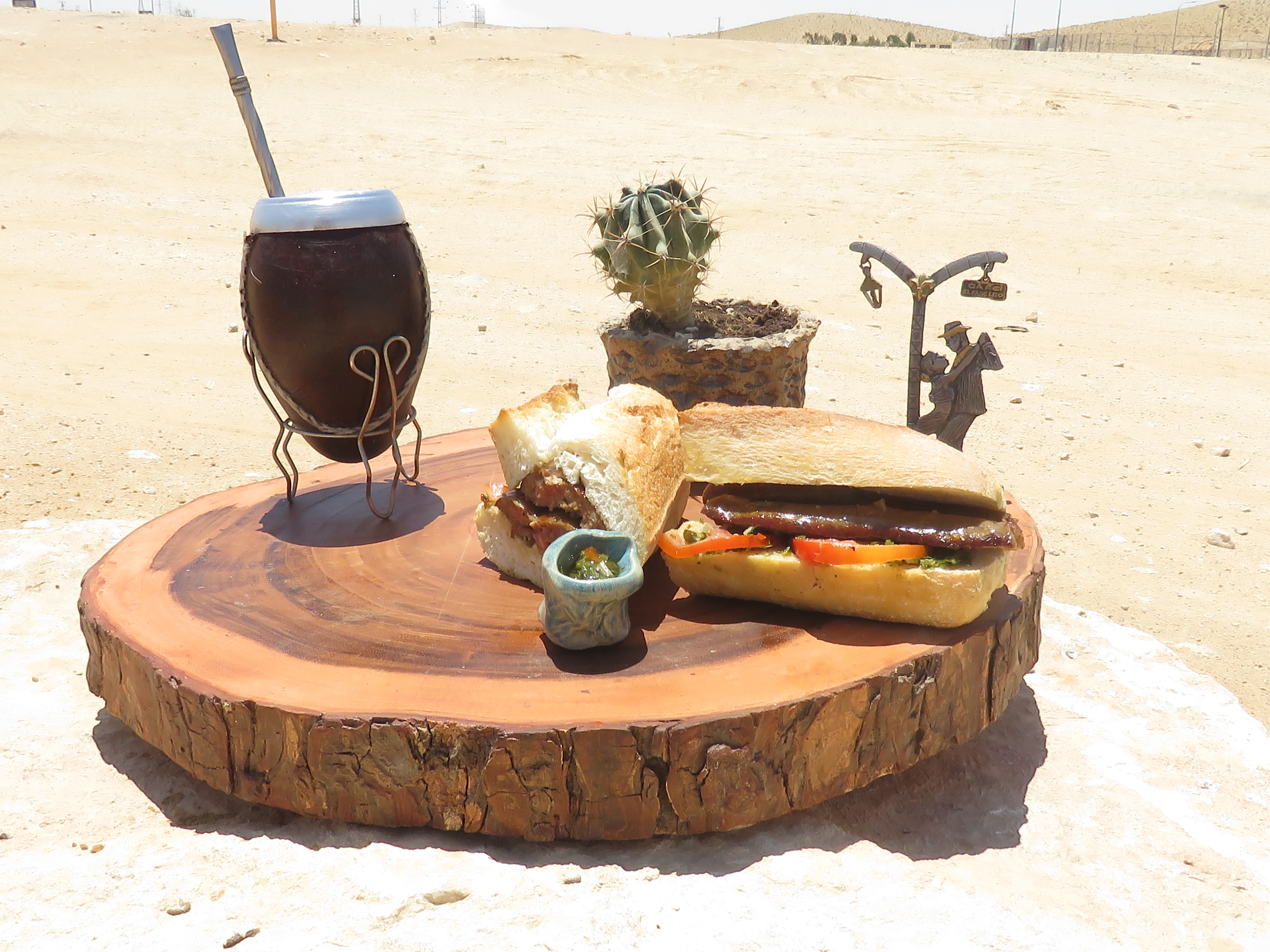 תמונה מהגלריה - אורי הבעלים